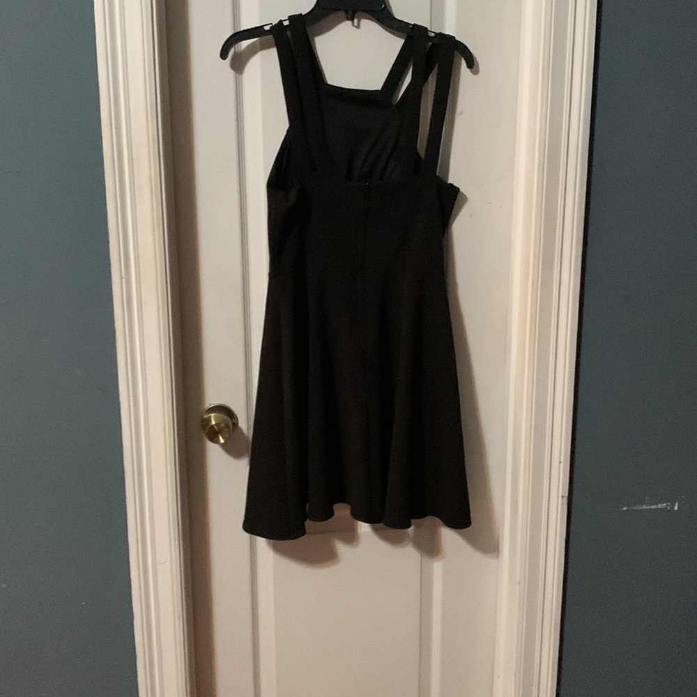 Dress - Picture 2 of 5